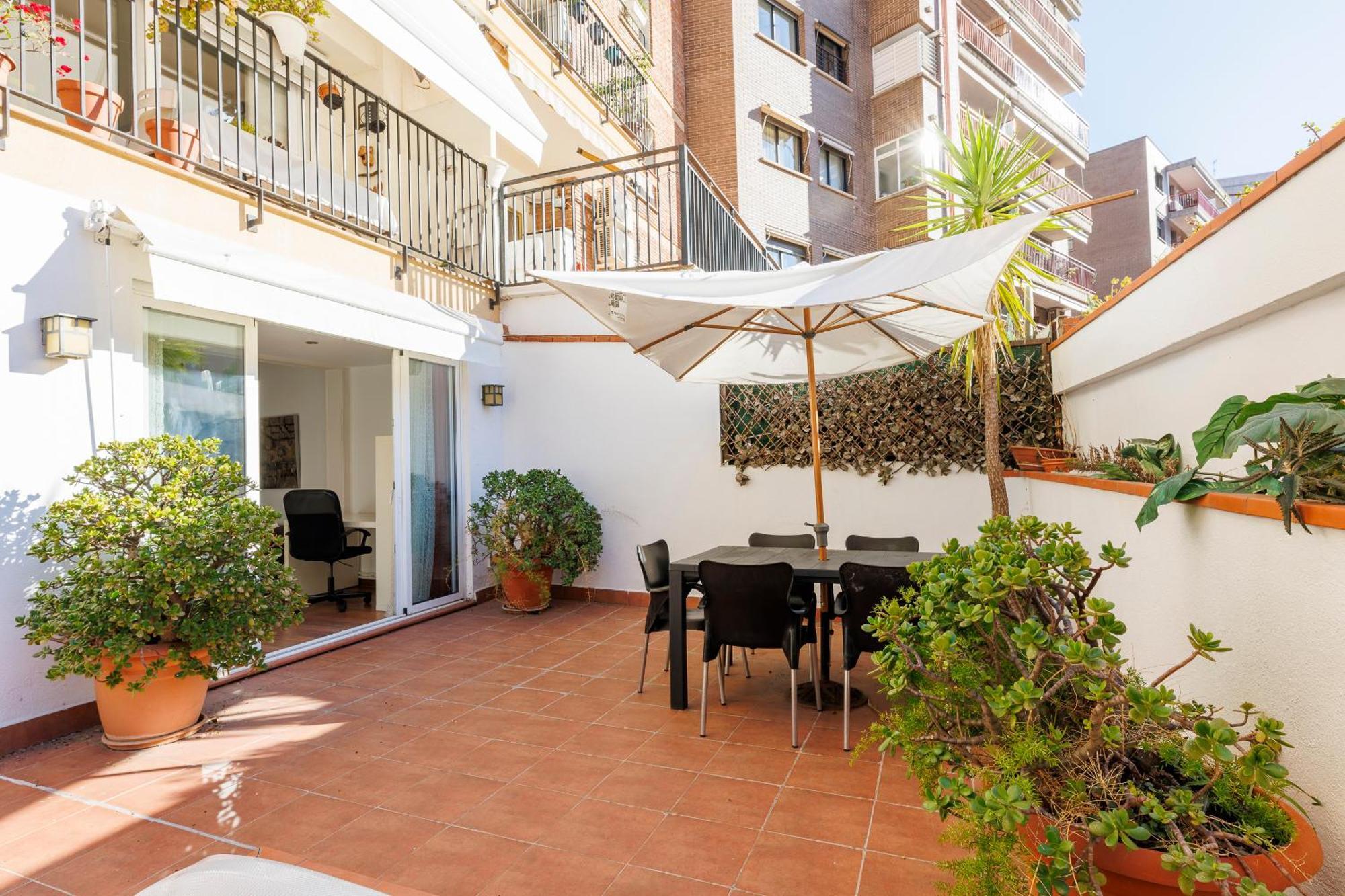 Aparteasy - Private Terrace, 3-Bedroom Apartment Barcelona Exterior foto